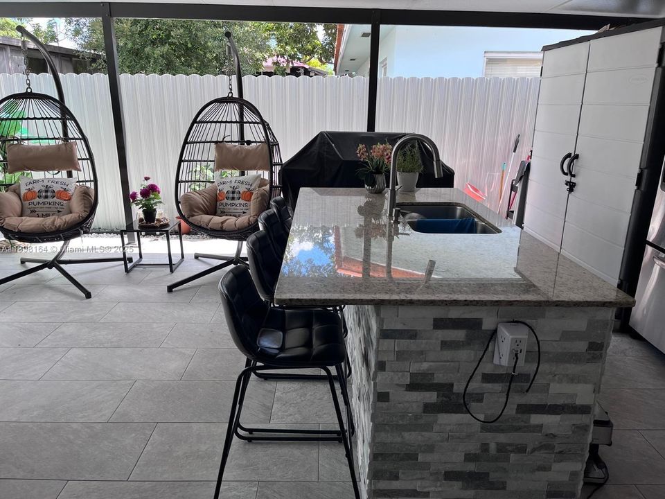 最近租的: $3,500 (3 贝兹, 2 浴室, 2768 平方英尺)