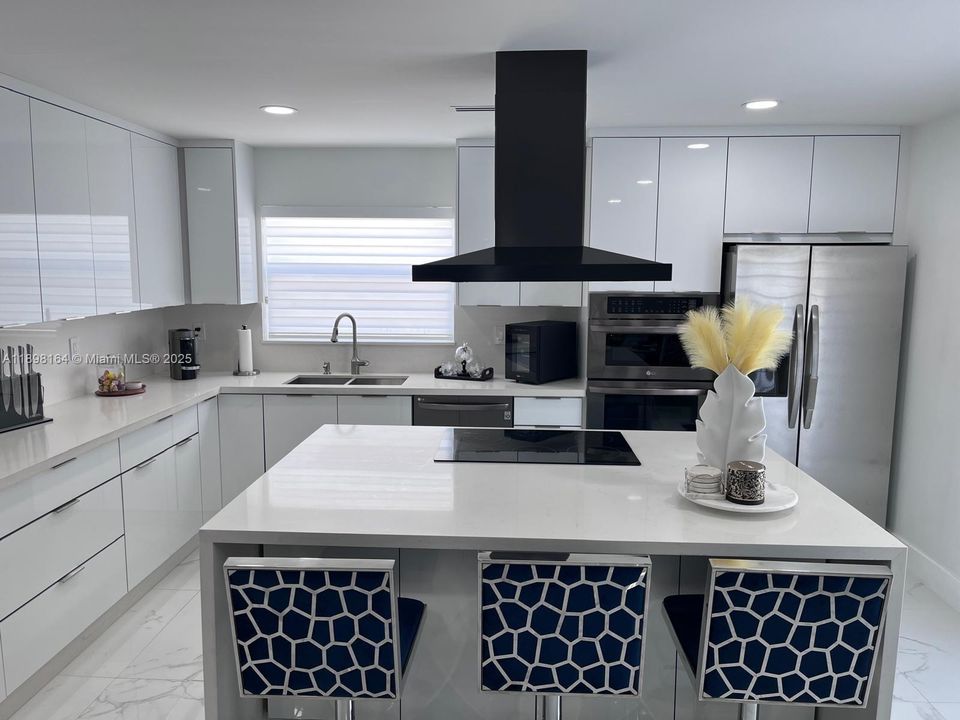 最近租的: $3,500 (3 贝兹, 2 浴室, 2768 平方英尺)