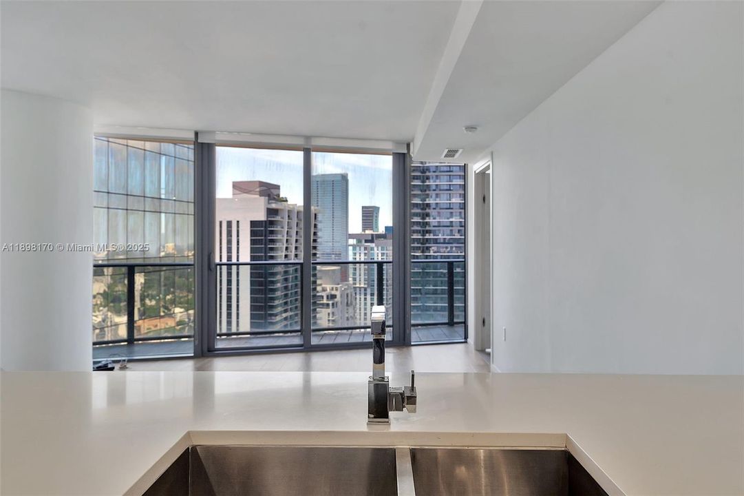 For Rent: $7,750 (3 beds, 3 baths, 1334 Square Feet)