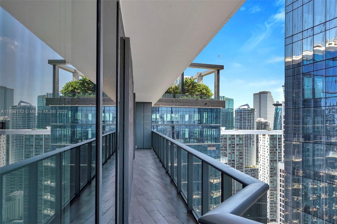 For Rent: $7,750 (3 beds, 3 baths, 1334 Square Feet)