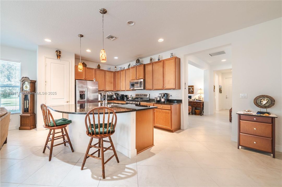 待售: $597,000 (3 贝兹, 2 浴室, 1724 平方英尺)