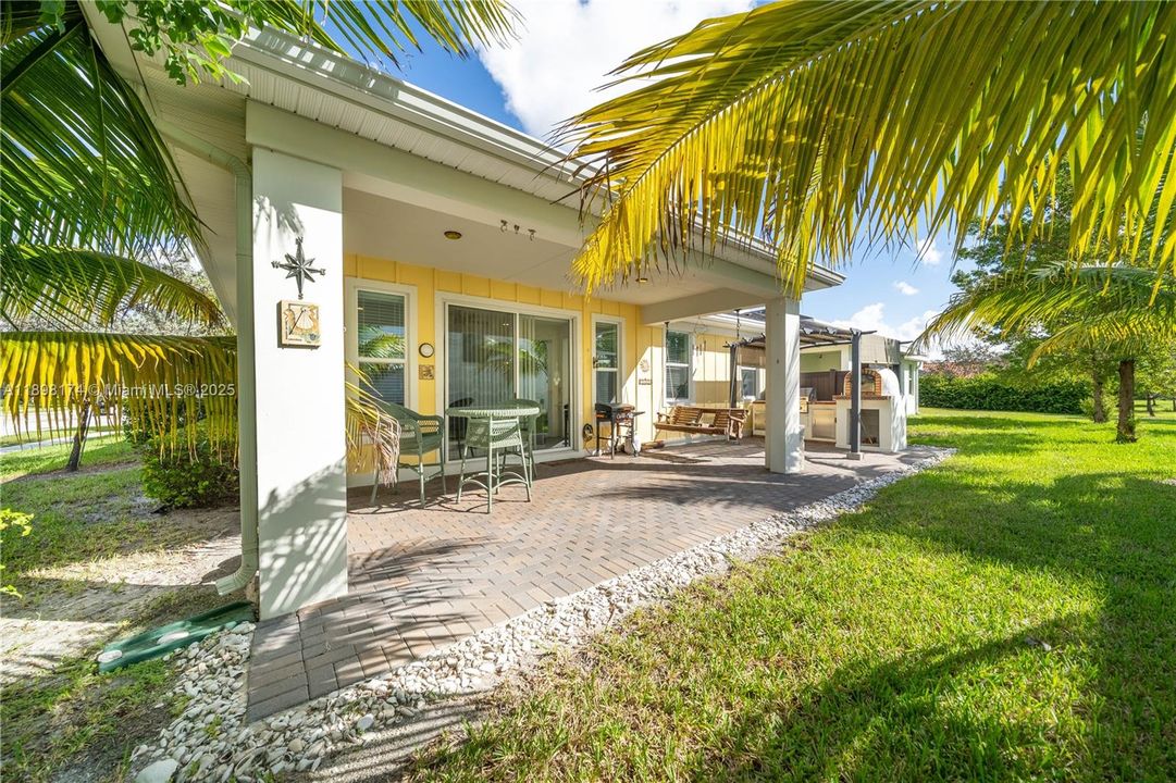 待售: $597,000 (3 贝兹, 2 浴室, 1724 平方英尺)