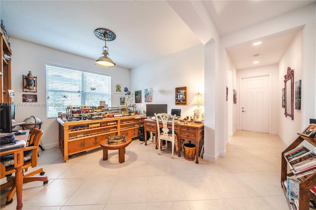 待售: $597,000 (3 贝兹, 2 浴室, 1724 平方英尺)