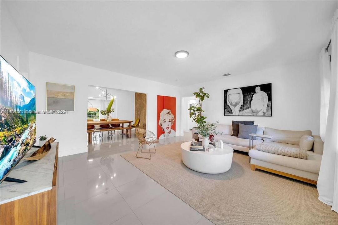 待售: $1,175,000 (0 贝兹, 0 浴室, 2018 平方英尺)