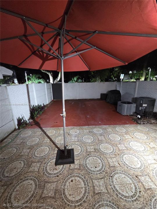 Под контрактом: $389,000 (3 спален, 3 ванн, 2282 Квадратных фут)