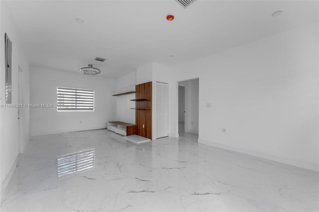 For Sale: $850,000 (0 beds, 0 baths, 1057 Square Feet)