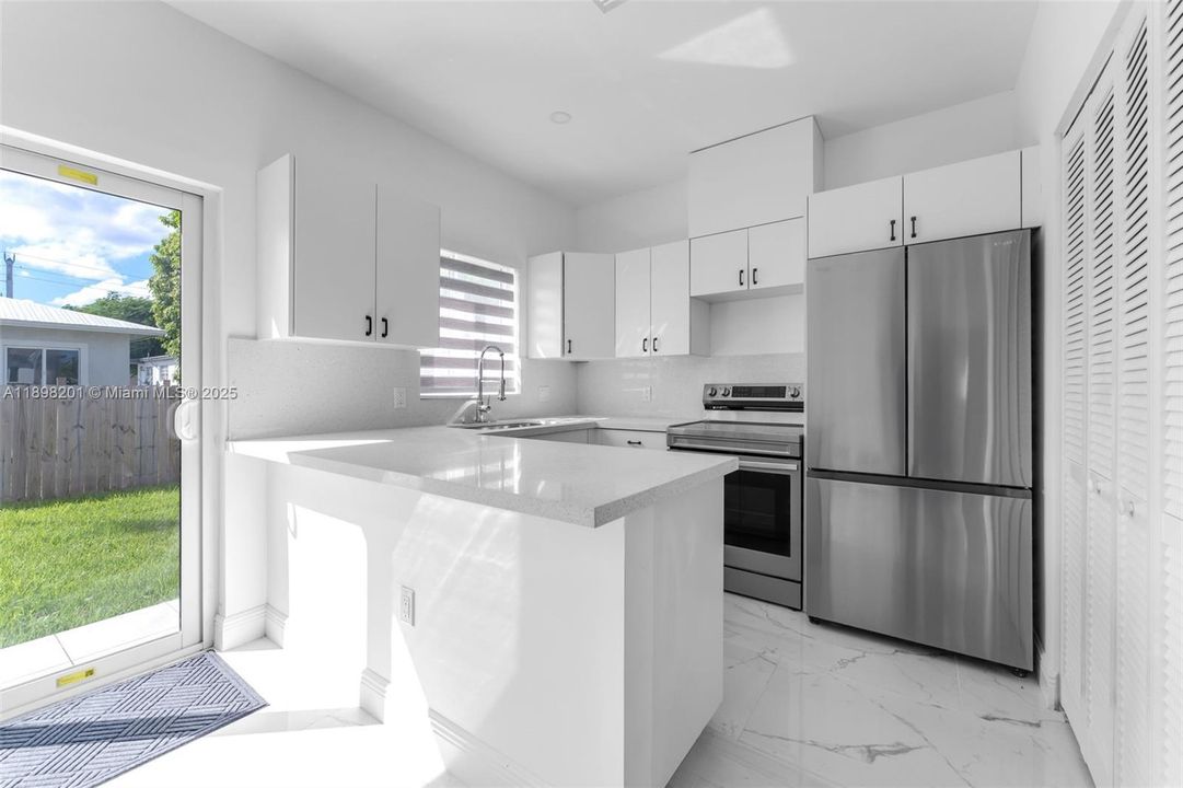 For Sale: $850,000 (0 beds, 0 baths, 1057 Square Feet)