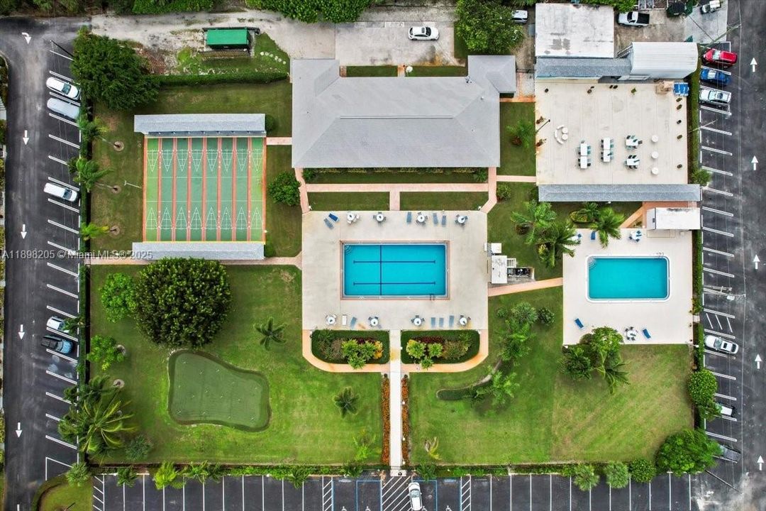 Recently Sold: $275,000 (2 beds, 2 baths, 1038 Square Feet)