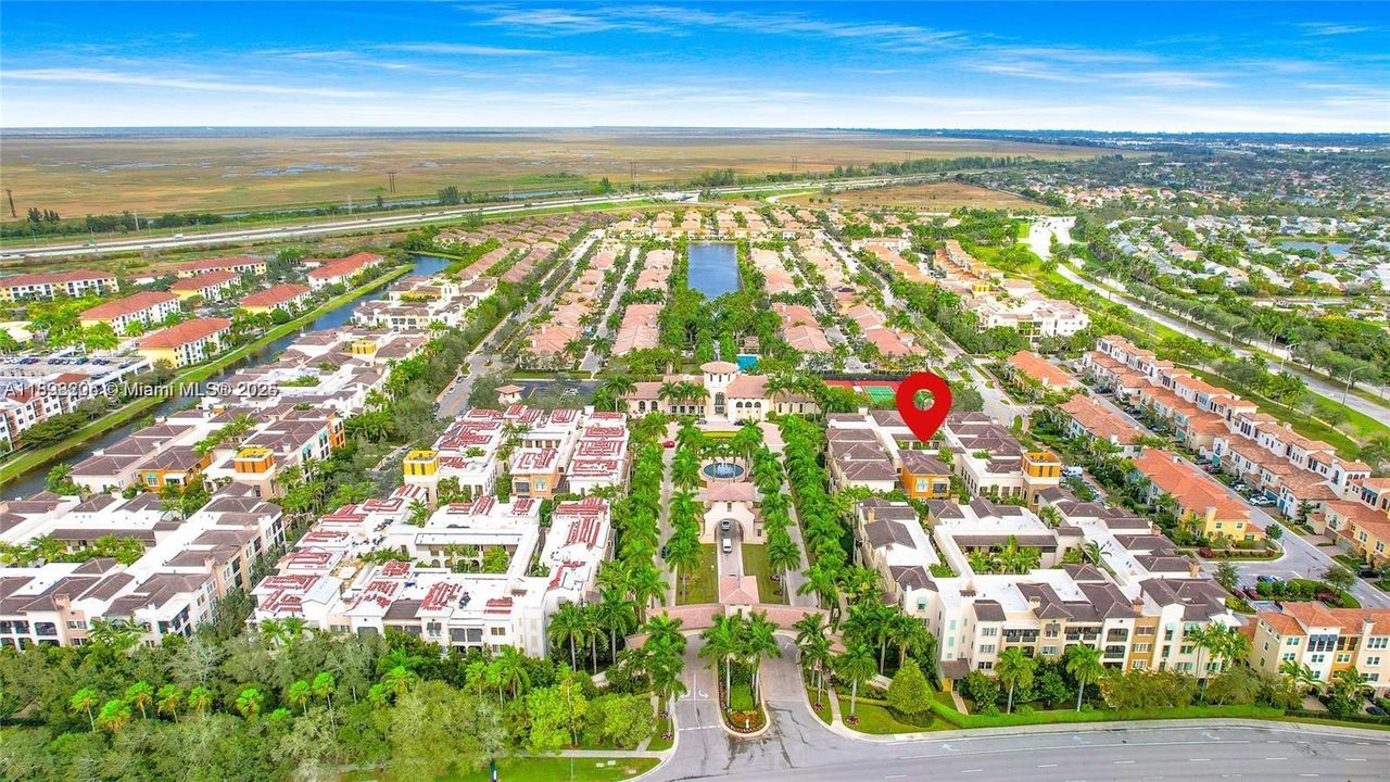 For Sale: $420,000 (2 beds, 2 baths, 1174 Square Feet)