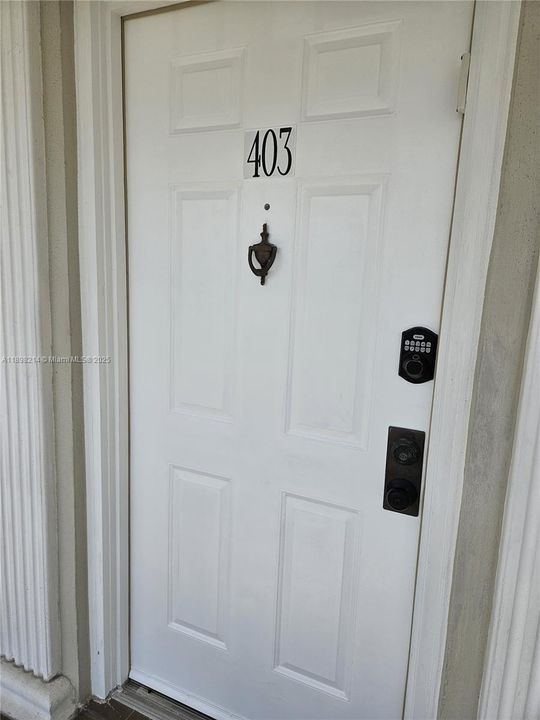 For Sale: $229,500 (2 beds, 2 baths, 1385 Square Feet)