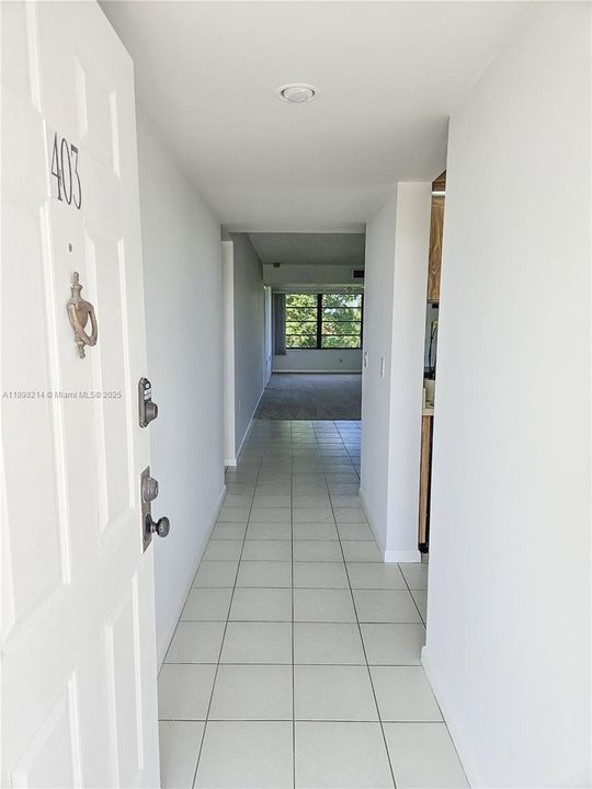 For Sale: $229,500 (2 beds, 2 baths, 1385 Square Feet)