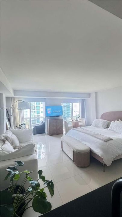 Под контрактом: $490,000 (0 спален, 1 ванн, 481 Квадратных фут)