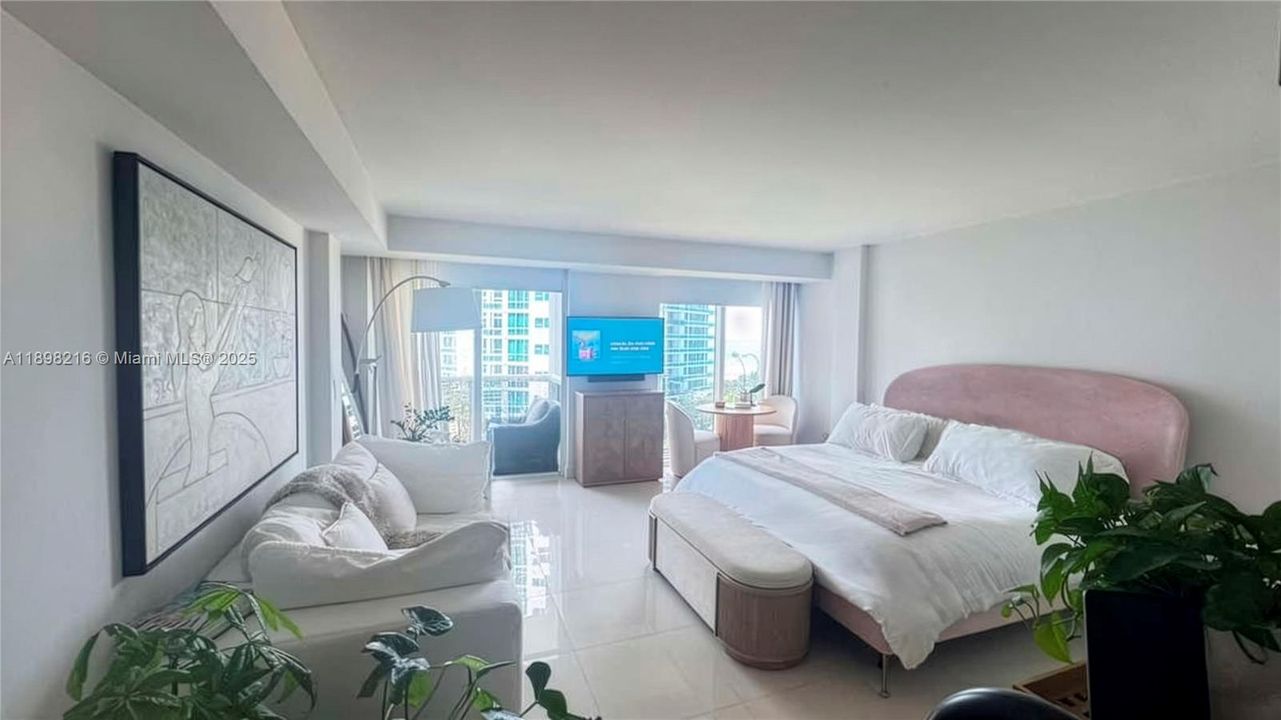 Под контрактом: $490,000 (0 спален, 1 ванн, 481 Квадратных фут)