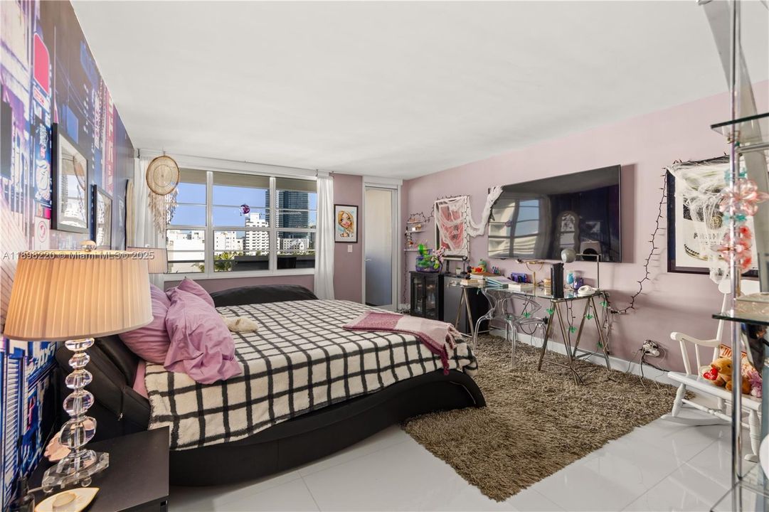 待售: $3,449,000 (4 贝兹, 4 浴室, 2565 平方英尺)