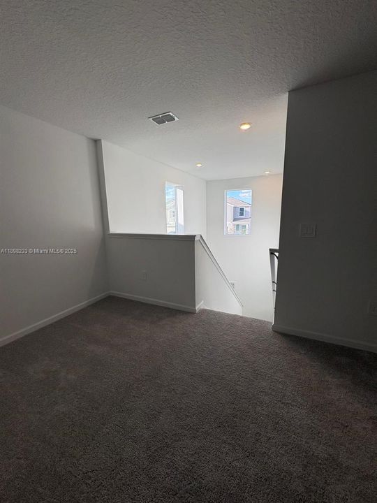 Recently Rented: $2,100 (4 beds, 2 baths, 0 Square Feet)