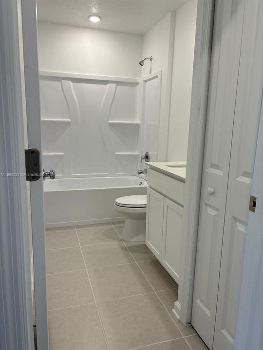 Recently Rented: $2,100 (4 beds, 2 baths, 0 Square Feet)