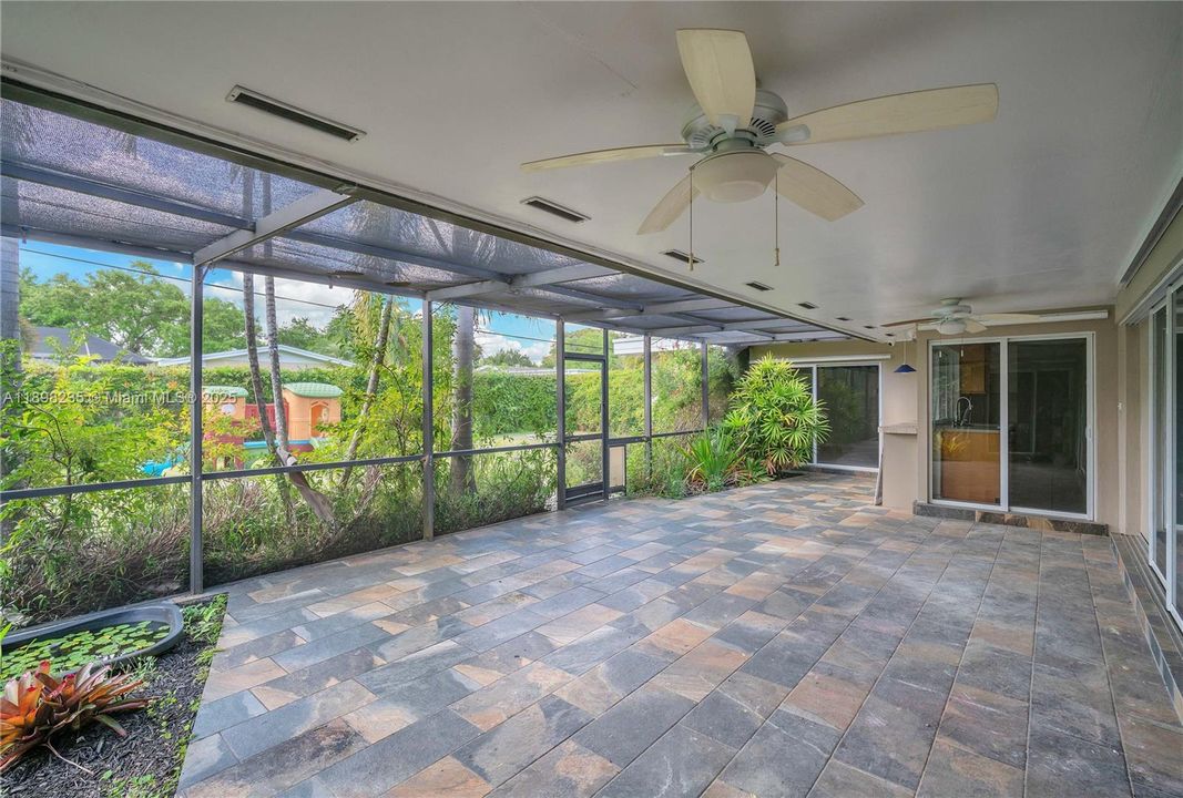 En Renta: $4,700 (3 camas, 2 baños, 1616 Pies cuadrados)