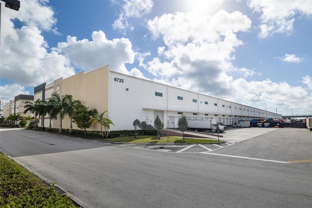 В аренду: $20 (0 спален, 0 ванн, 0 Квадратных фут)