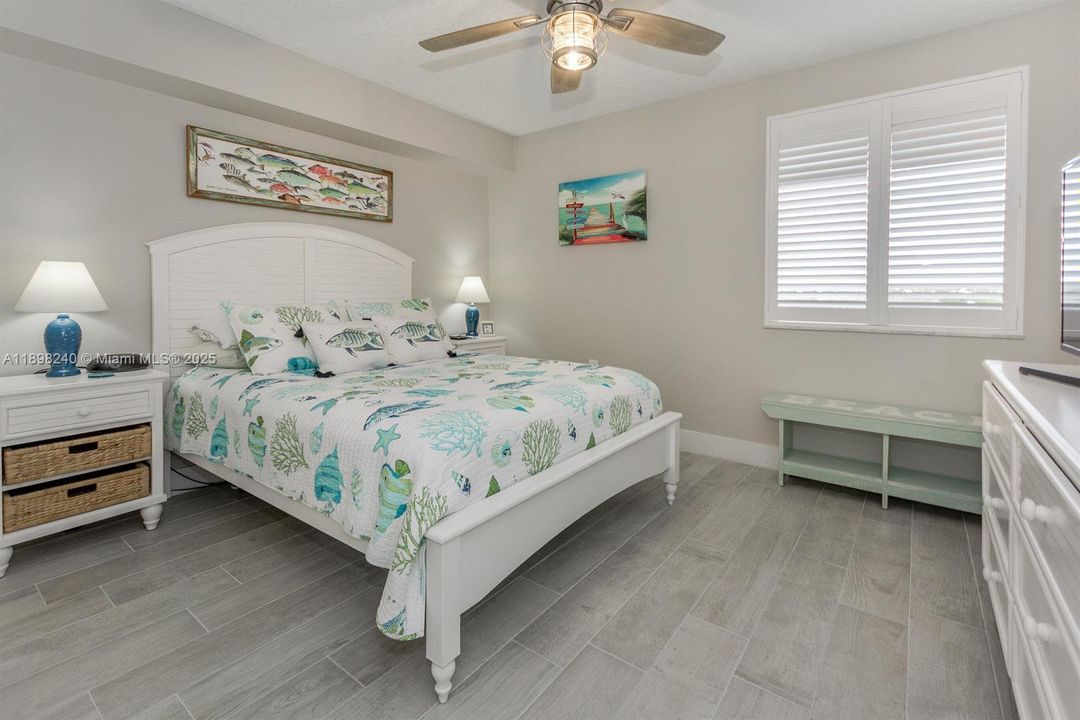 Recently Rented: $8,200 (2 beds, 2 baths, 1332 Square Feet)