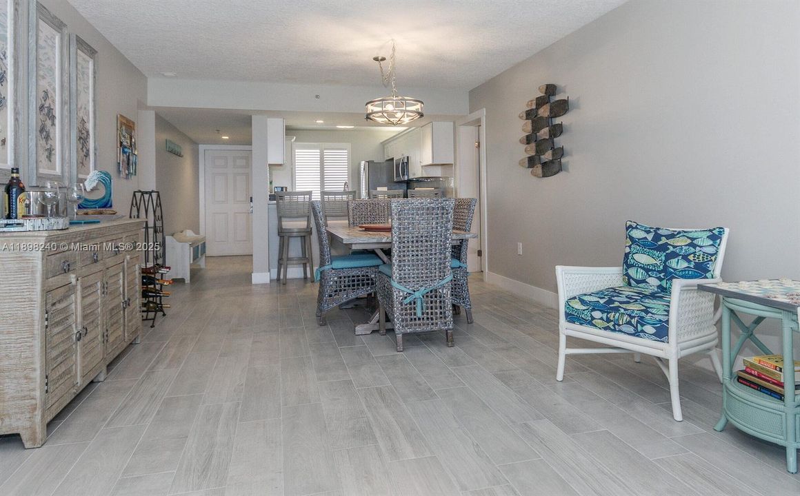 Recently Rented: $8,200 (2 beds, 2 baths, 1332 Square Feet)