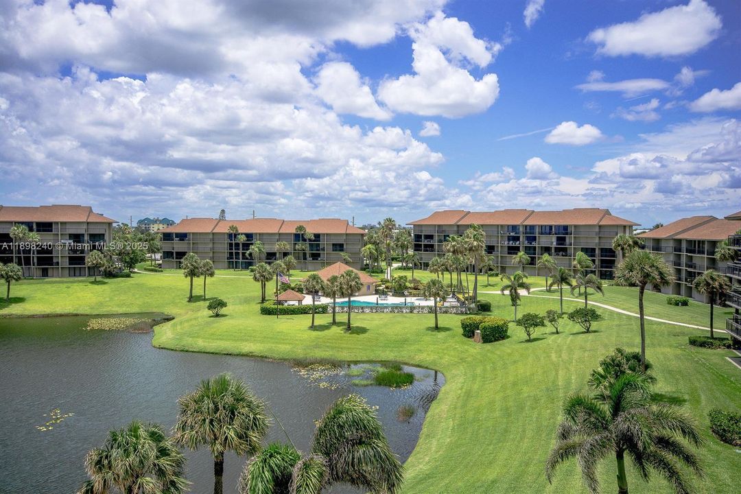 Recently Rented: $8,200 (2 beds, 2 baths, 1332 Square Feet)