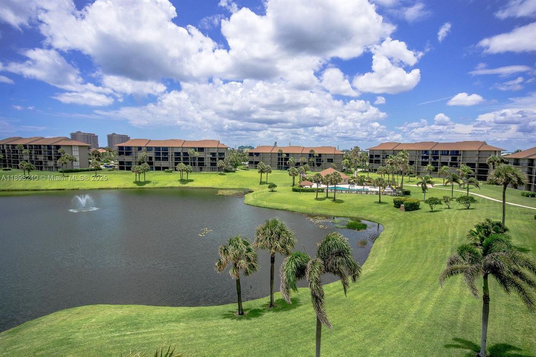 Recently Rented: $8,200 (2 beds, 2 baths, 1332 Square Feet)