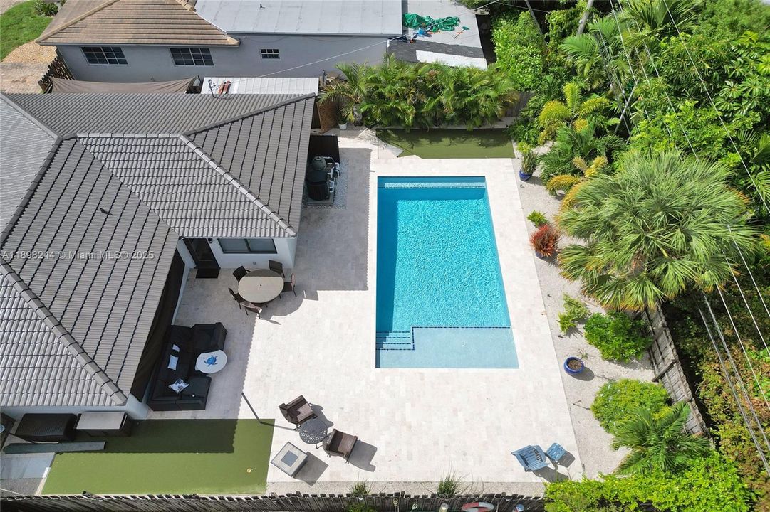 Active With Contract: $614,900 (3 beds, 2 baths, 1176 Square Feet)