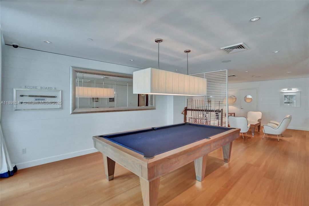 待售: $2,550,000 (2 贝兹, 2 浴室, 1756 平方英尺)