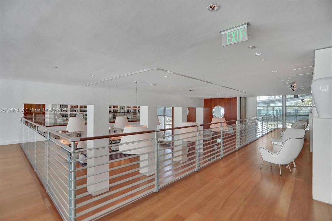 待售: $2,550,000 (2 贝兹, 2 浴室, 1756 平方英尺)