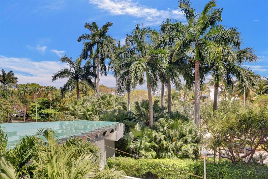 待售: $2,550,000 (2 贝兹, 2 浴室, 1756 平方英尺)