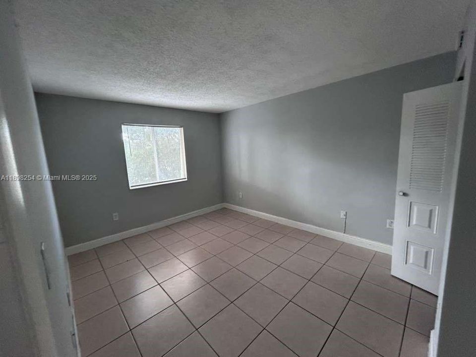 最近租的: $1,800 (1 贝兹, 1 浴室, 676 平方英尺)