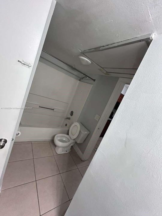 最近租的: $1,800 (1 贝兹, 1 浴室, 676 平方英尺)