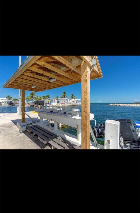 For Rent: $3,000 (2 beds, 2 baths, 816 Square Feet)