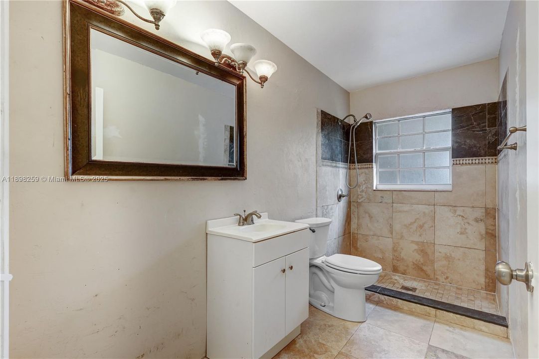 Active With Contract: $490,000 (3 beds, 2 baths, 1640 Square Feet)