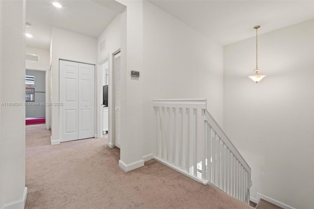 Active With Contract: $3,200 (3 beds, 2 baths, 1707 Square Feet)