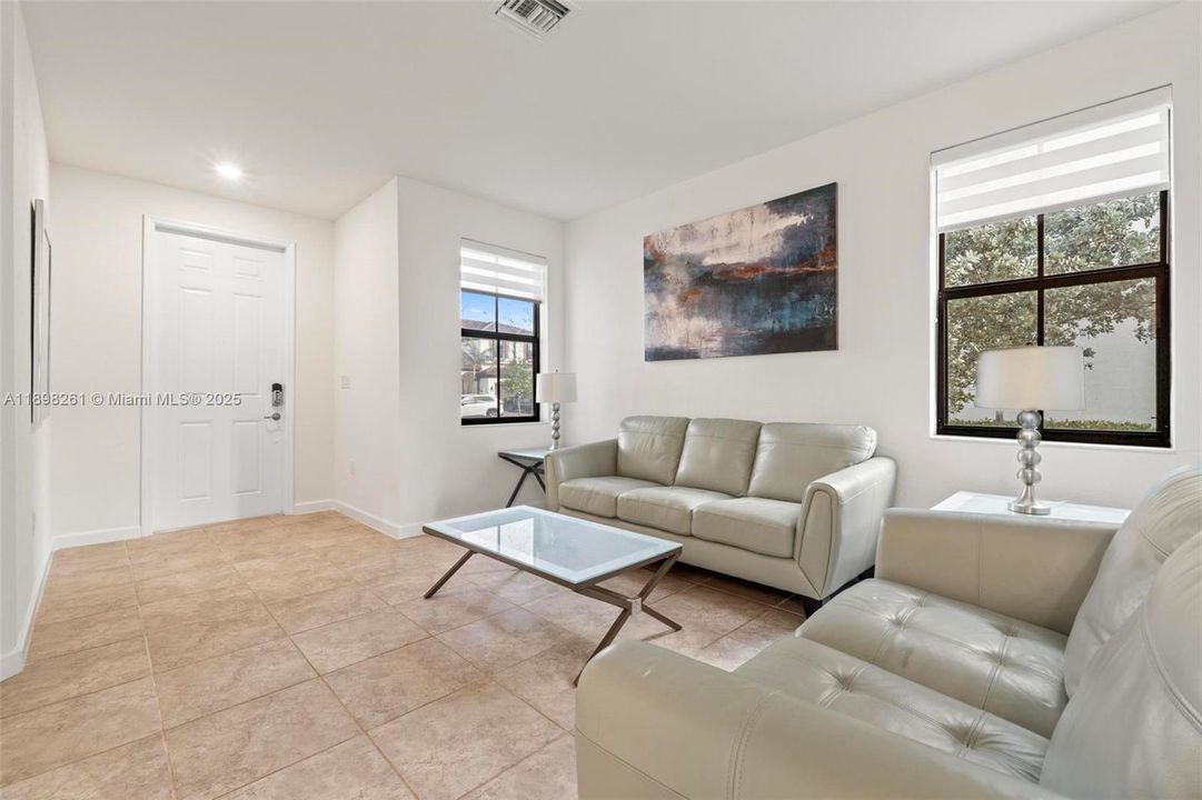 Active With Contract: $3,200 (3 beds, 2 baths, 1707 Square Feet)