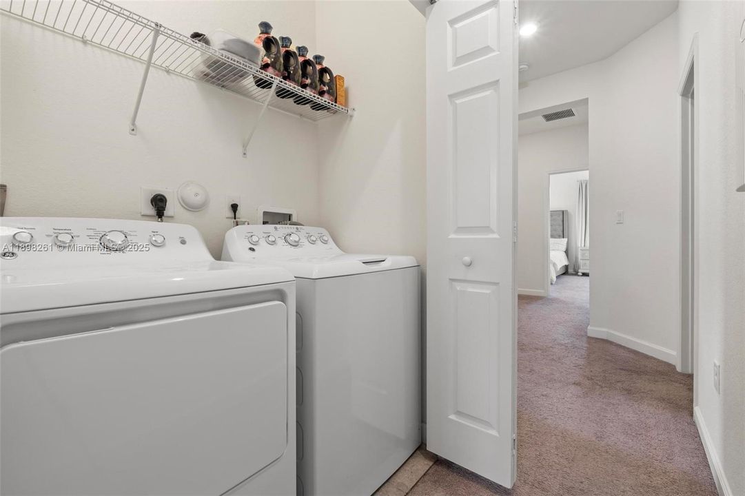 Active With Contract: $3,200 (3 beds, 2 baths, 1707 Square Feet)