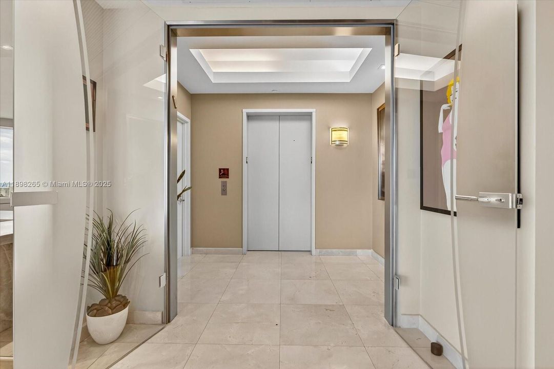 待售: $3,200,000 (3 贝兹, 3 浴室, 3173 平方英尺)