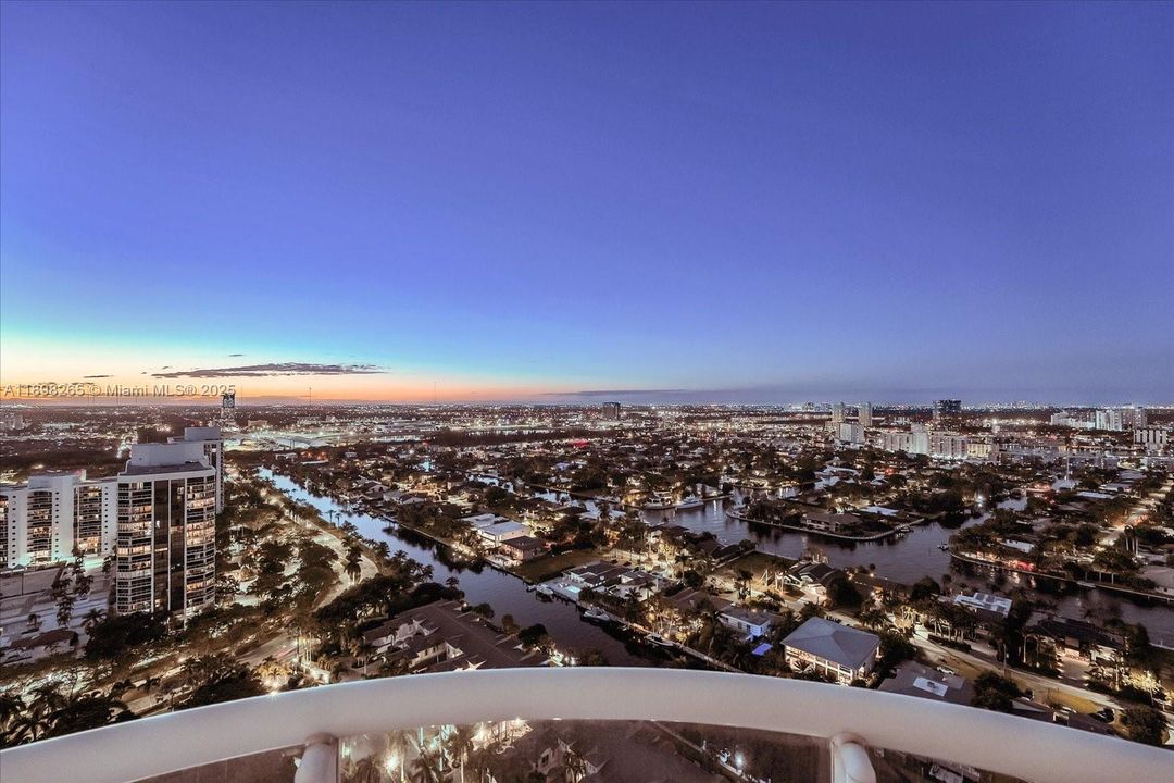 待售: $3,200,000 (3 贝兹, 3 浴室, 3173 平方英尺)