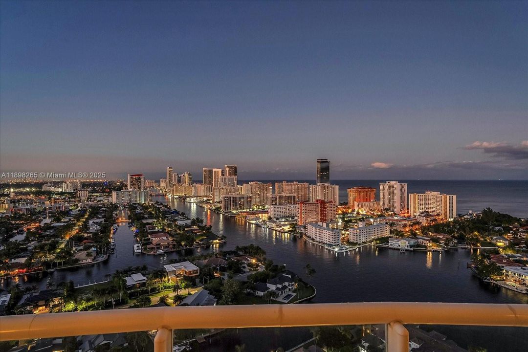 待售: $3,200,000 (3 贝兹, 3 浴室, 3173 平方英尺)