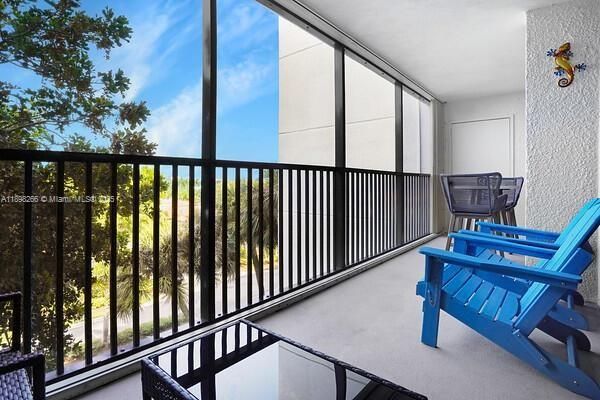 For Rent: $6,000 (2 beds, 2 baths, 1500 Square Feet)