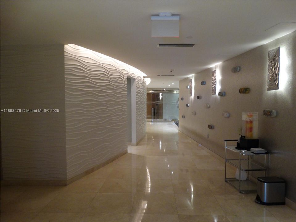 For Rent: $9,350 (3 beds, 3 baths, 2106 Square Feet)