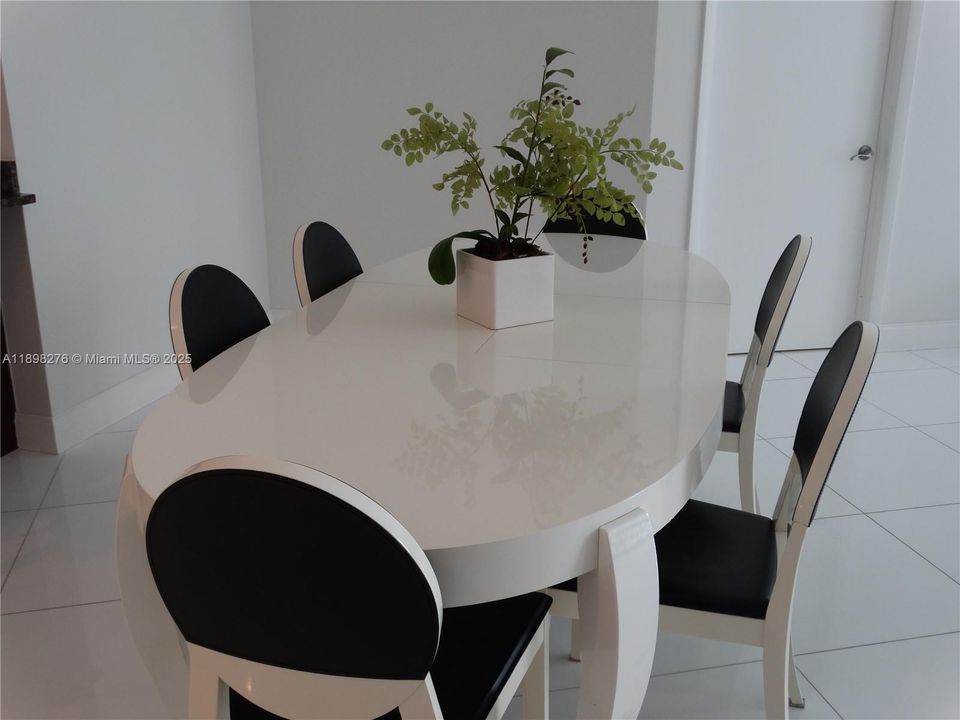 For Rent: $9,350 (3 beds, 3 baths, 2106 Square Feet)