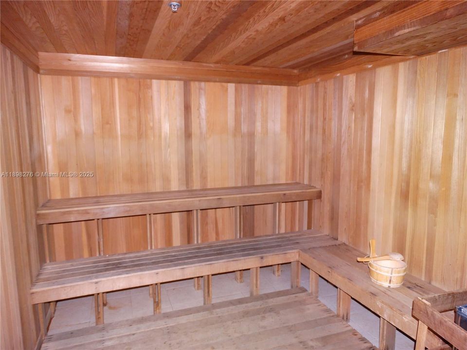 For Rent: $9,350 (3 beds, 3 baths, 2106 Square Feet)