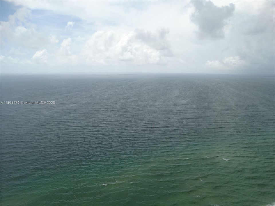 For Rent: $9,350 (3 beds, 3 baths, 2106 Square Feet)