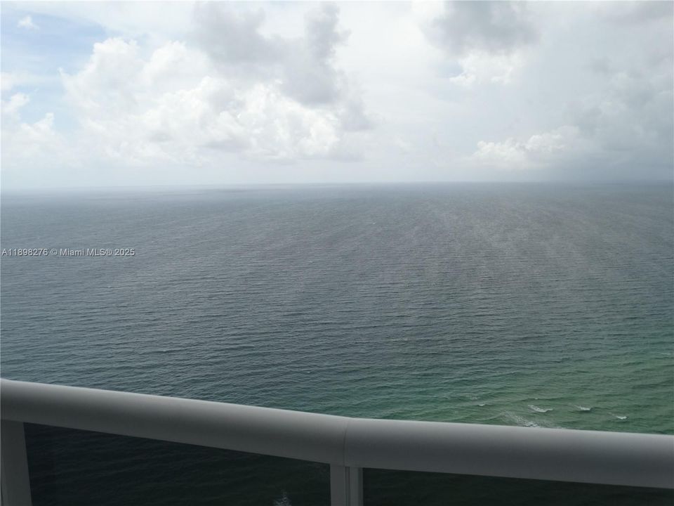 For Rent: $9,350 (3 beds, 3 baths, 2106 Square Feet)