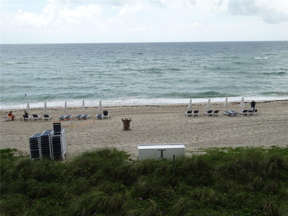 For Rent: $9,350 (3 beds, 3 baths, 2106 Square Feet)