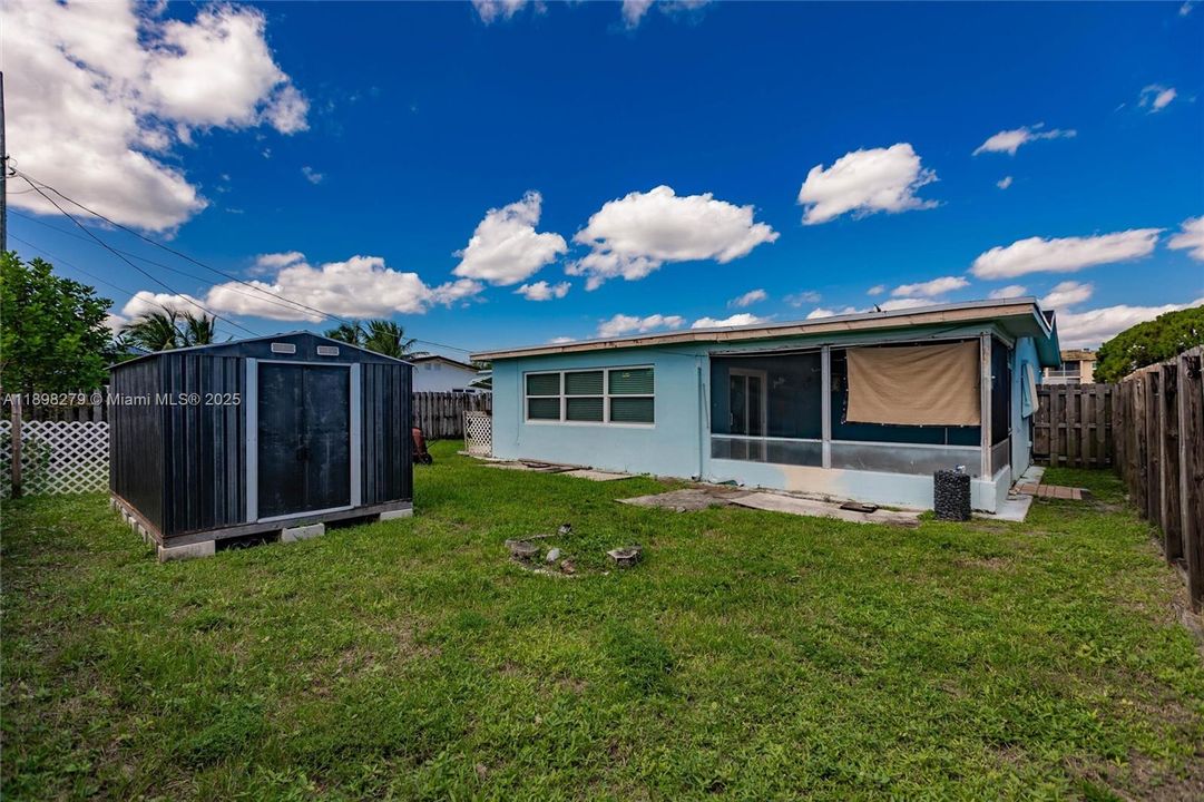 待售: $415,000 (2 贝兹, 2 浴室, 1257 平方英尺)