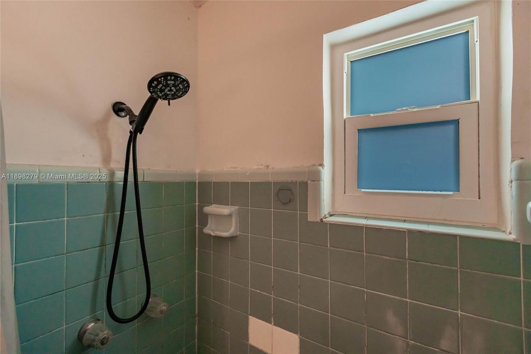 待售: $415,000 (2 贝兹, 2 浴室, 1257 平方英尺)