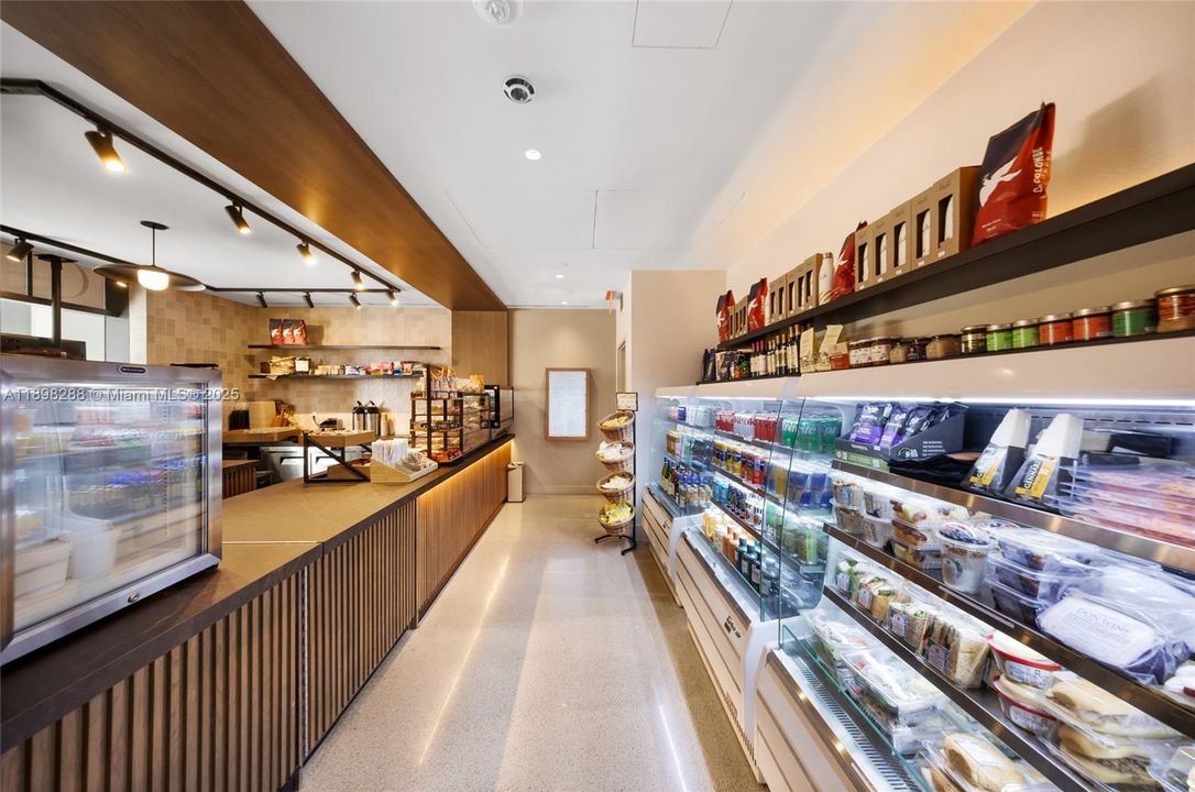 На продажу: $860,000 (2 спален, 2 ванн, 907 Квадратных фут)